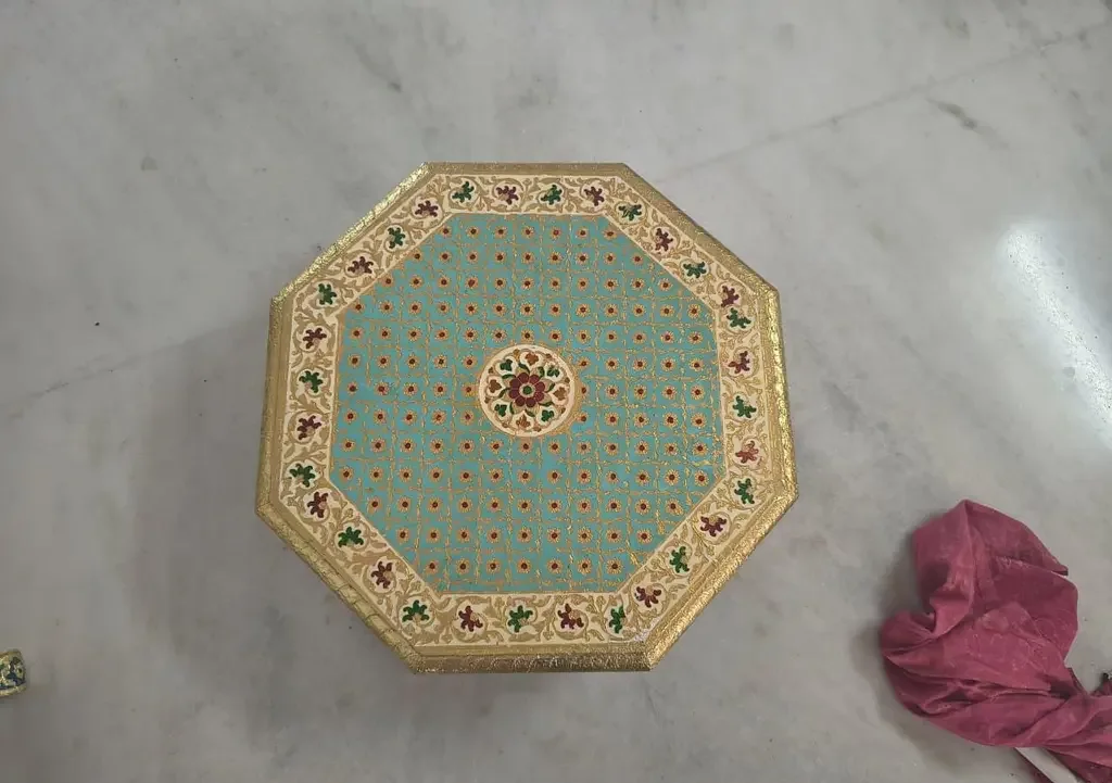 Octagonal Meenakari Chowki, 21 inch, view 3